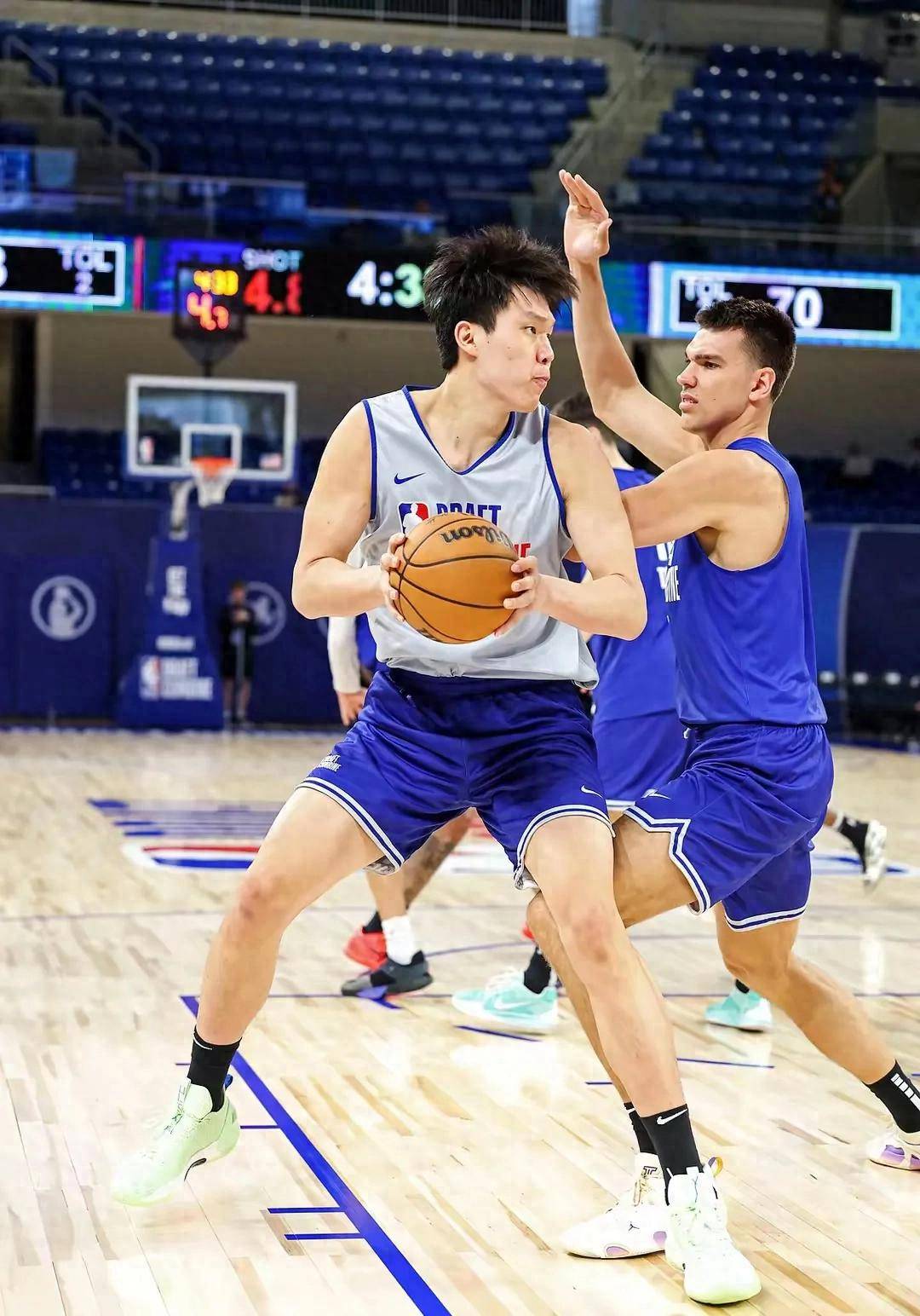 关于NBA球员个人表现火爆，比赛节奏激烈变数多的信息